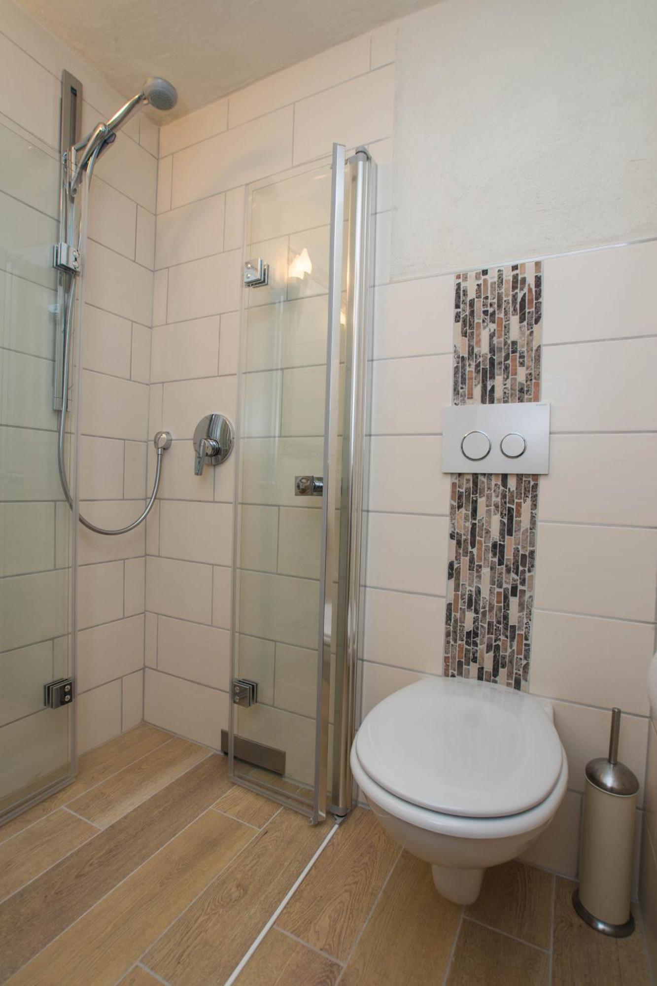 קוכם Moselland Hotel Im Enderttal Zum Onkel Willi מראה חיצוני תמונה