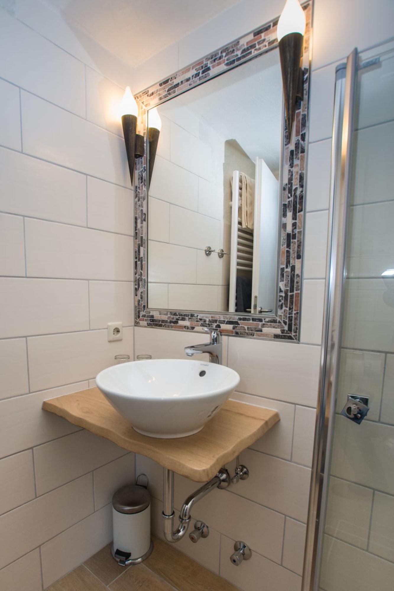 קוכם Moselland Hotel Im Enderttal Zum Onkel Willi מראה חיצוני תמונה