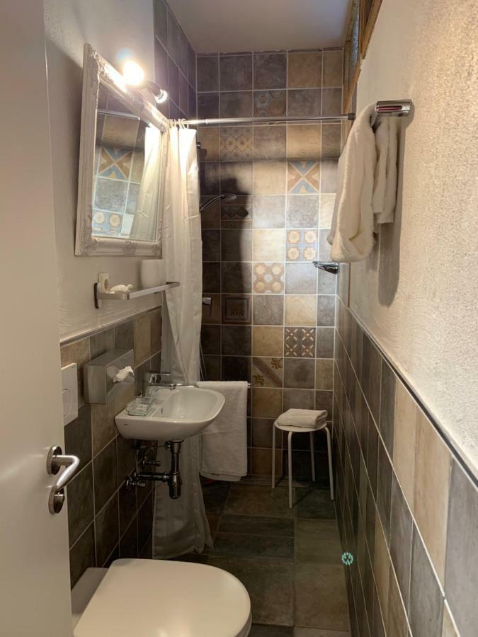 קוכם Moselland Hotel Im Enderttal Zum Onkel Willi מראה חיצוני תמונה