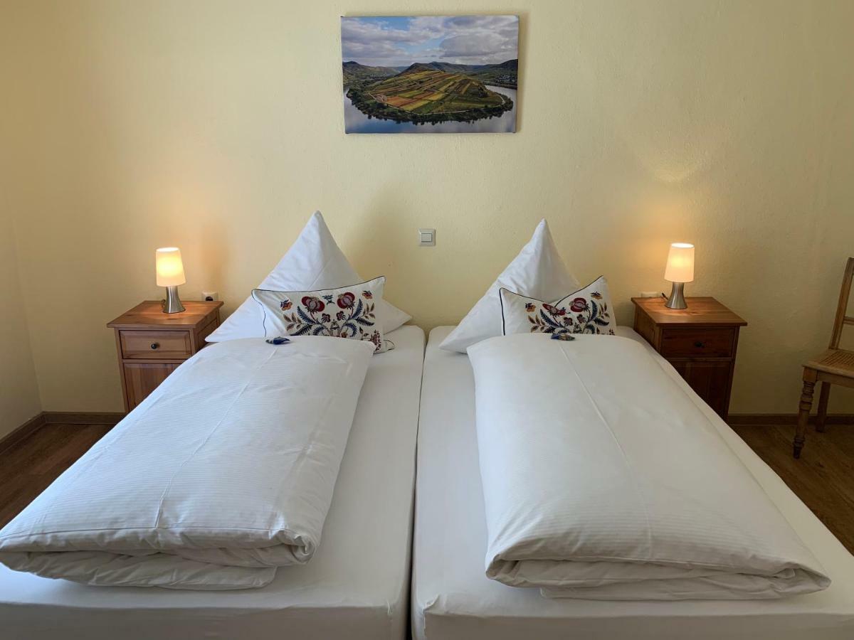 קוכם Moselland Hotel Im Enderttal Zum Onkel Willi מראה חיצוני תמונה